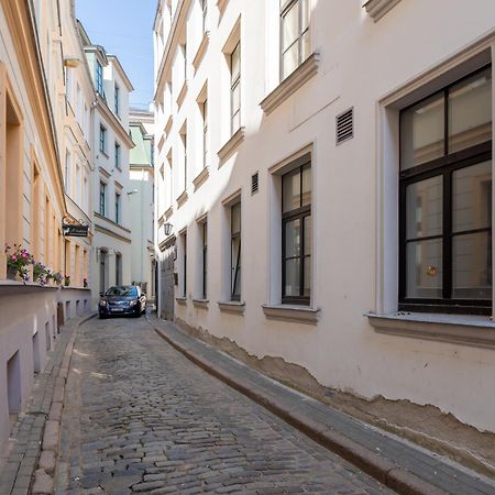 Spacious 1-Bedroom Apartment In The Heart Of Old Town Ρίγα Εξωτερικό φωτογραφία
