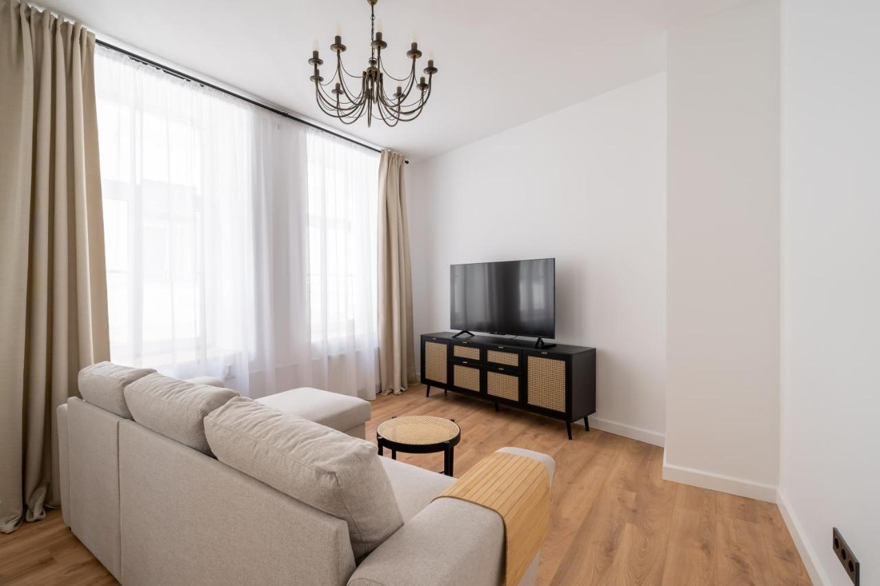 Spacious 1-Bedroom Apartment In The Heart Of Old Town Ρίγα Εξωτερικό φωτογραφία